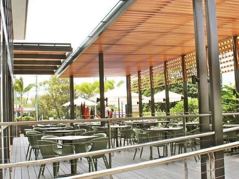 Oaks Redcliffe Mon Komo Suites Australie